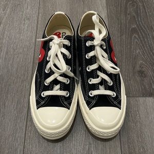 COMME DES GARCONS PLAY - Converse Large Emblem Low Top Canvas Sneakers